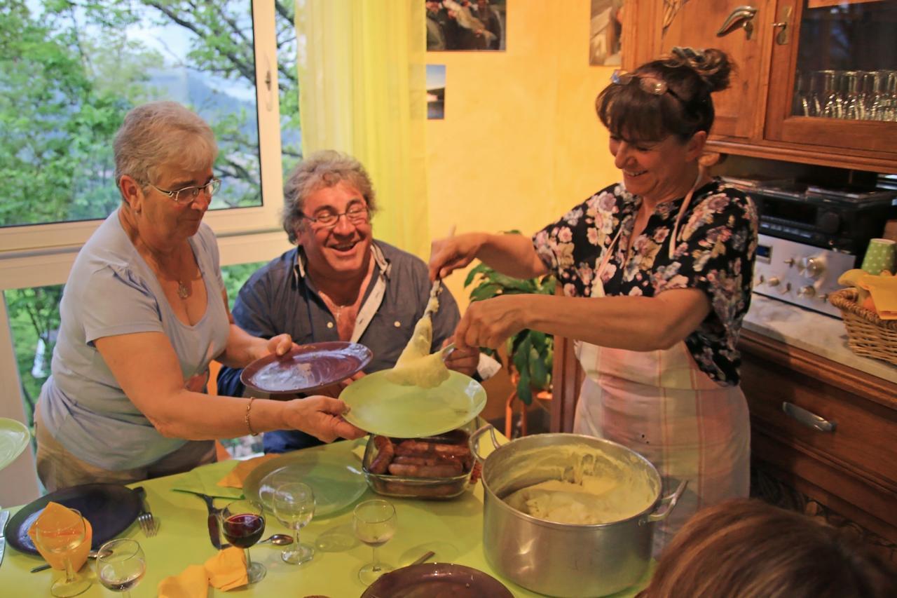 Le Grand Val Bed & Breakfast Lavastrie Eksteriør bilde