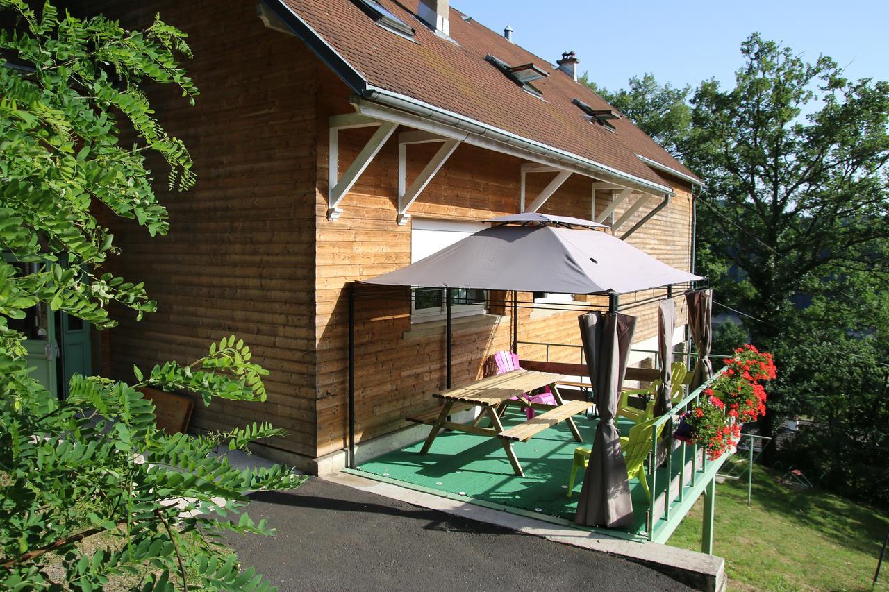 Le Grand Val Bed & Breakfast Lavastrie Eksteriør bilde