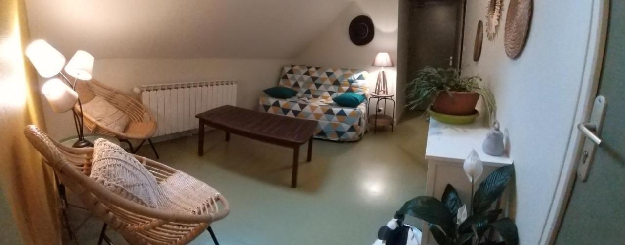 Le Grand Val Bed & Breakfast Lavastrie Eksteriør bilde